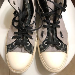 Black inside of grey Converse Men’s: 11 Woman’s:13
